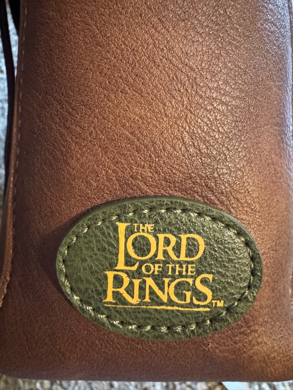 Her Universe The Lord Of The Rings Lorien Leaf
Messenger Bag - Picture 4 of 7